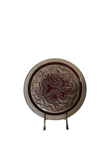 ceramiczny_talerz_chiny__biel_czerwony _tlenek_żelaza_dynastia_ming.jpg