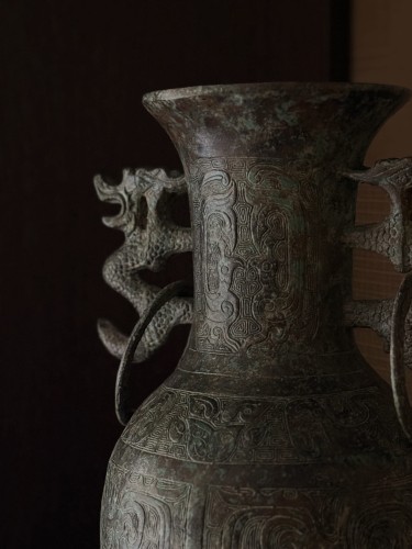 wazon_naczynie_chiny_dynastia_shang _zhou_patyna_smoki.jpg