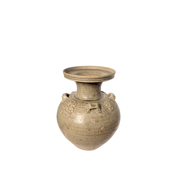 Chiński ceramiczny wazon z okresu dynastii Tang z charakterystycznym, talerzowatym wylotem