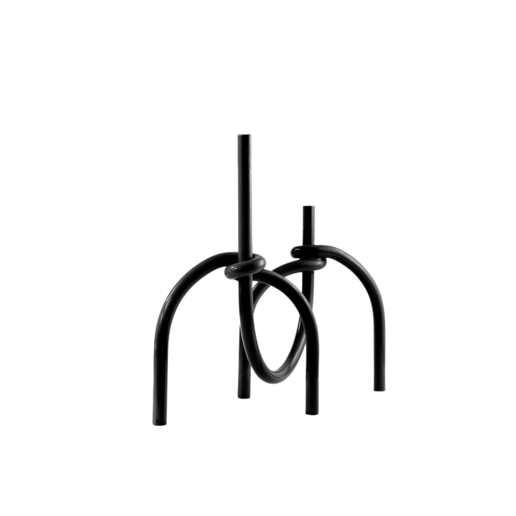 knot_candlestick_black_sztuka_polska_bonega.jpg